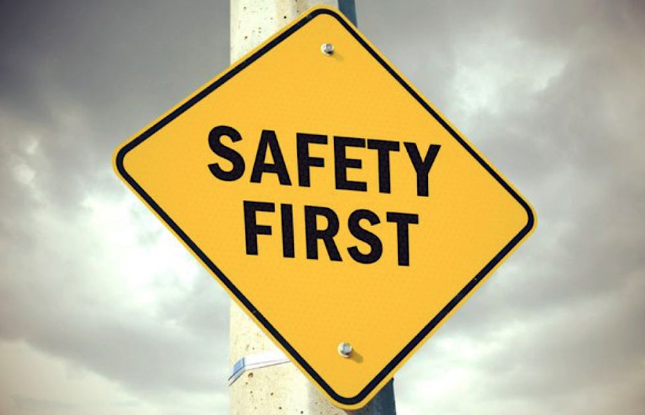 Безопасность